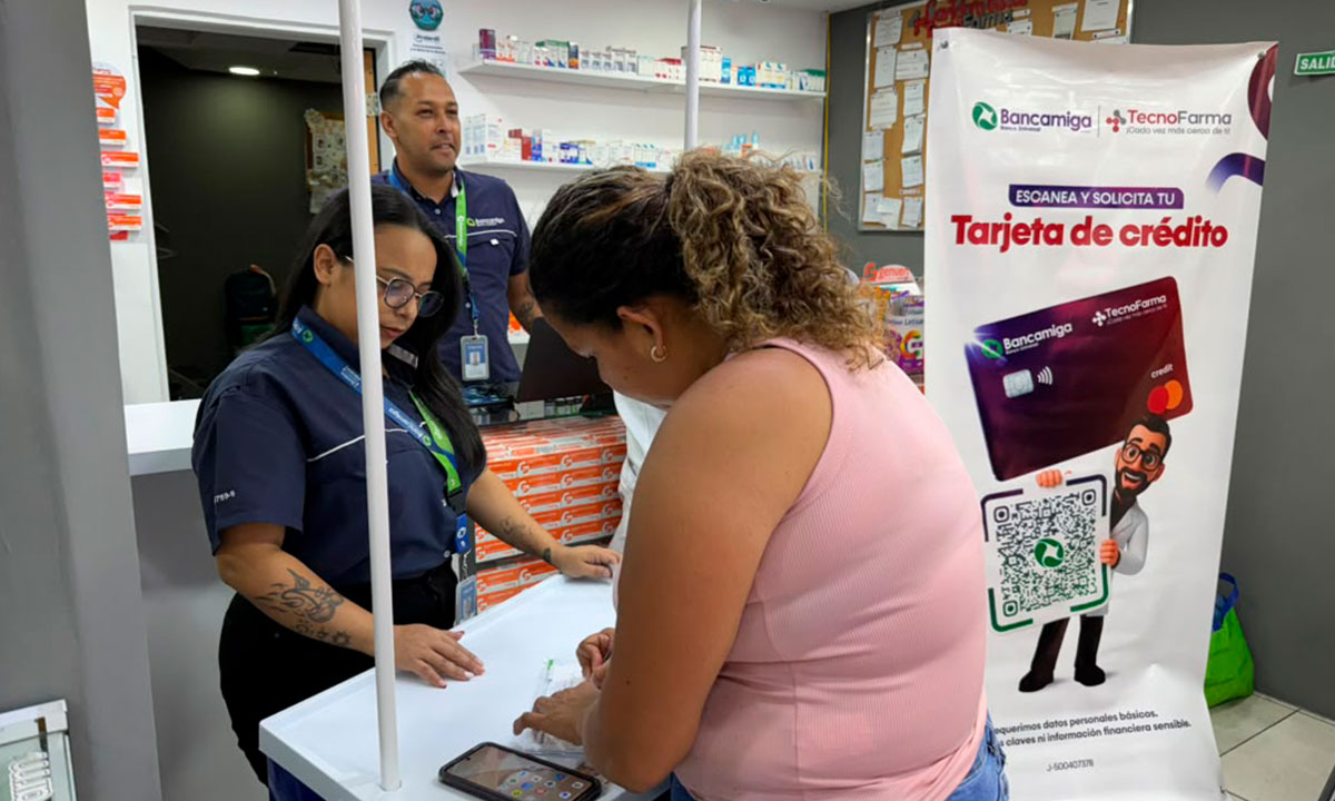Bancamiga-y-tecnofarma-lanzan-tarjeta-de-credito-2